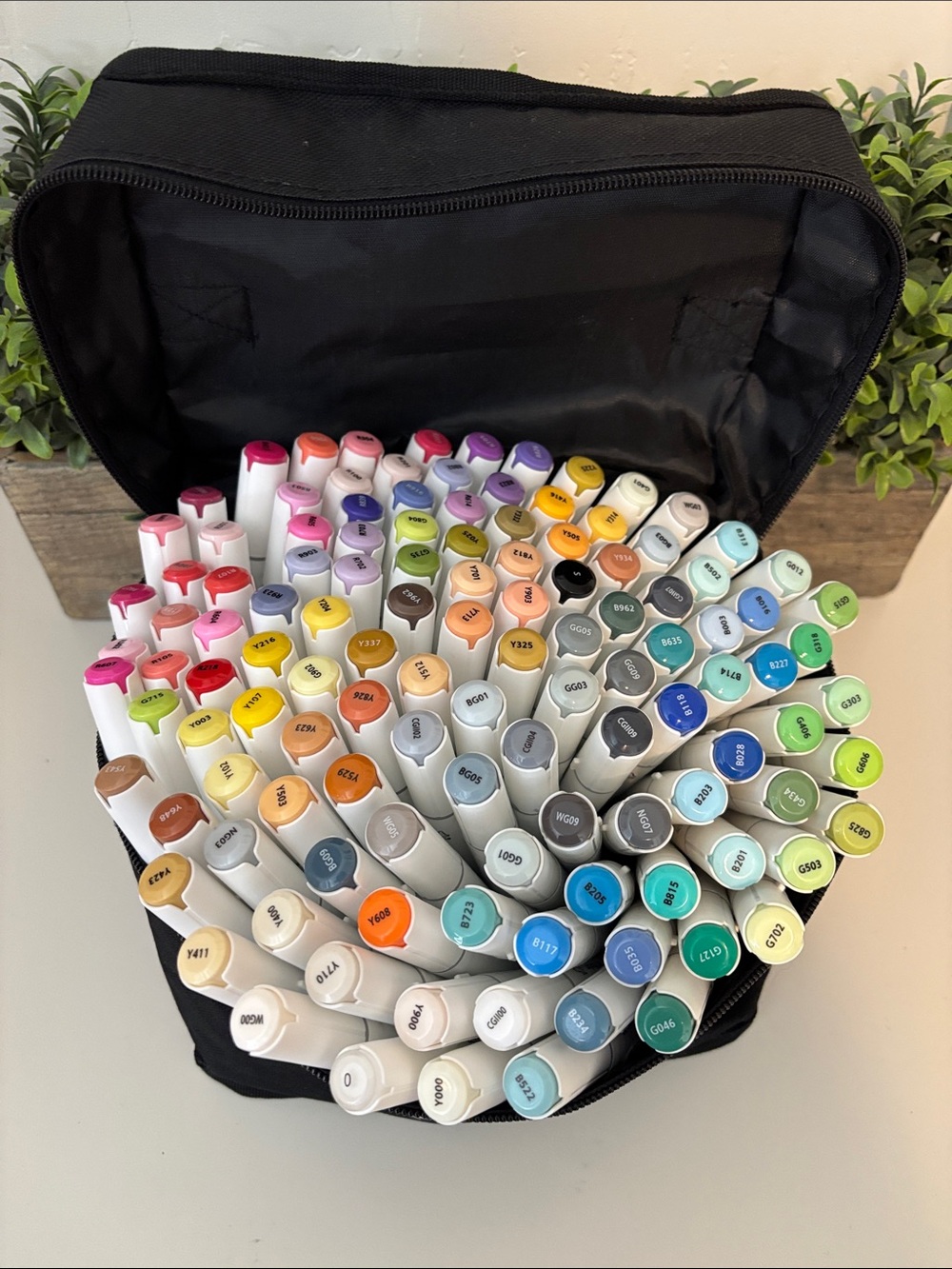 Caliart 121 Colors Artist Alcohol Markers Dual Tip Art Marker Set With Case
